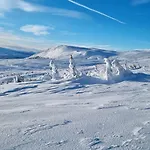 Heimstolen - At Sorbolfjell Dağ evi *